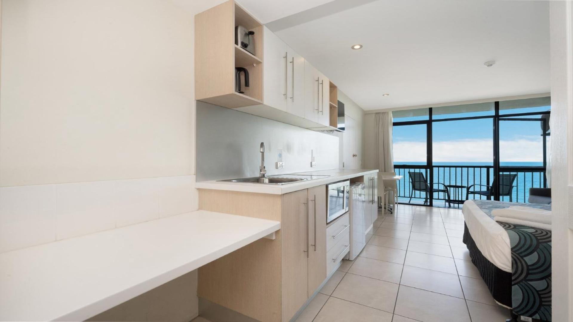 810 - Idyllic Location With Views Holiday home *